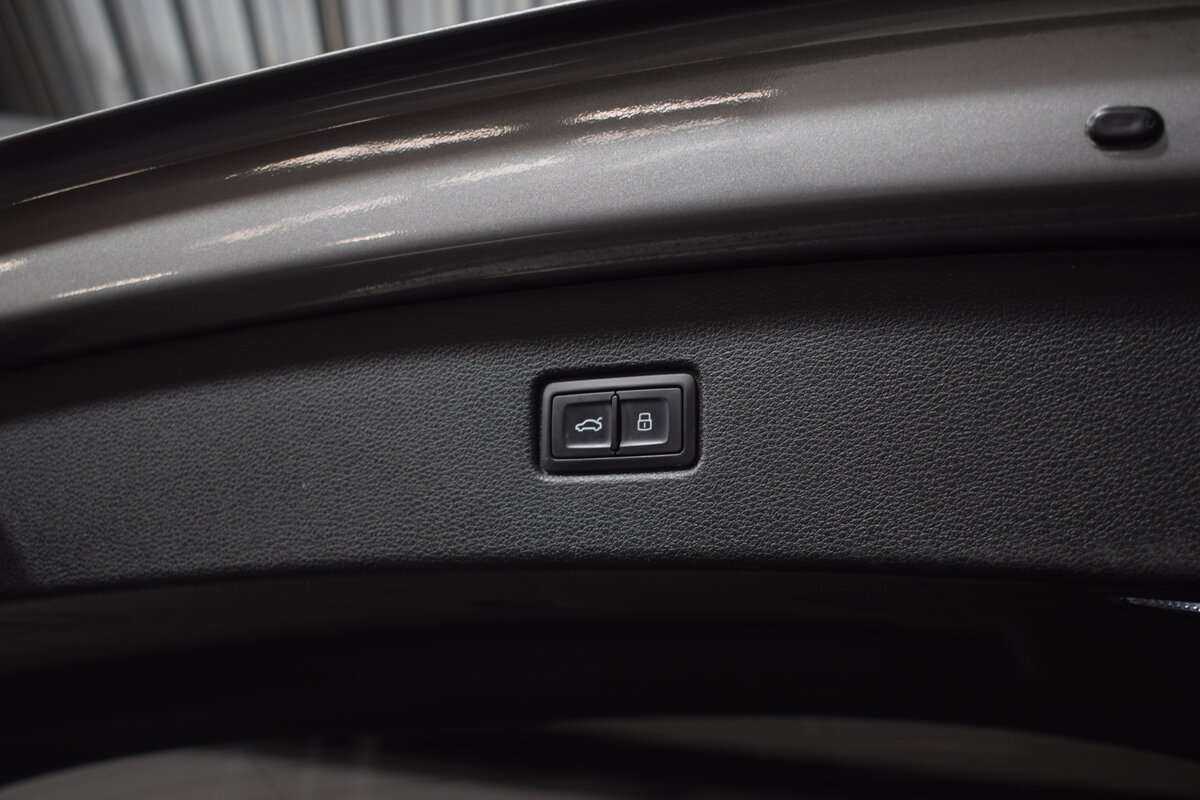 Купить Audi Q7 с пробегом. Фото: #6
