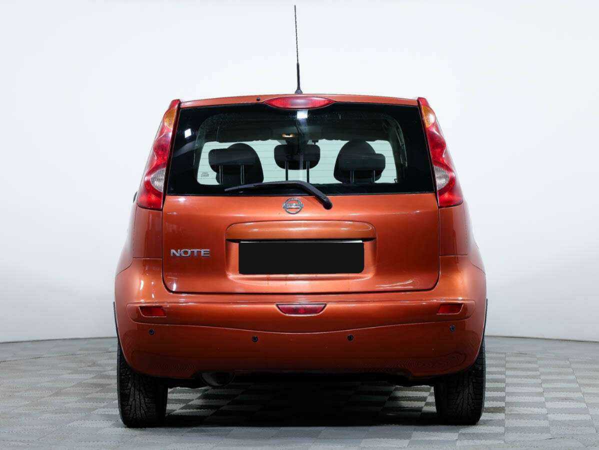 Купить Nissan Note с пробегом. Фото: #4