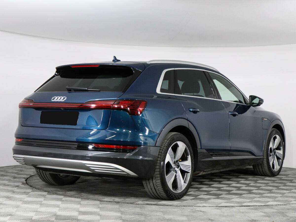 Купить Audi e-tron с пробегом. Фото: #4