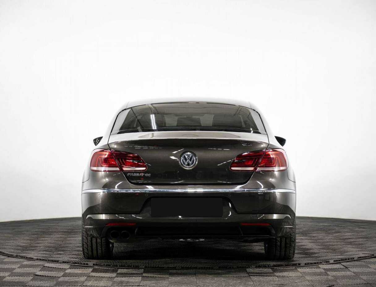 Купить Volkswagen Passat CC с пробегом. Фото: #4
