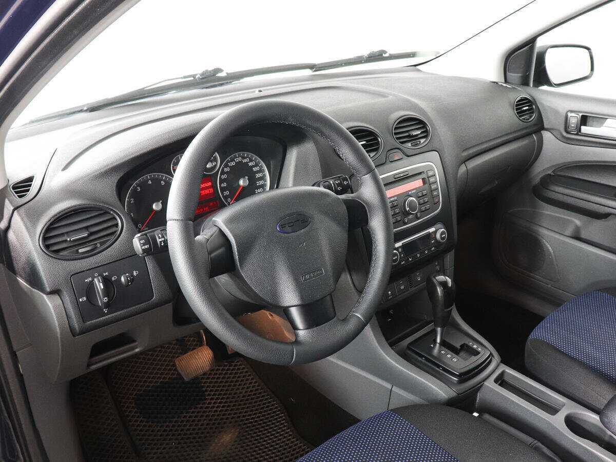 Купить Ford Focus с пробегом. Фото: #4