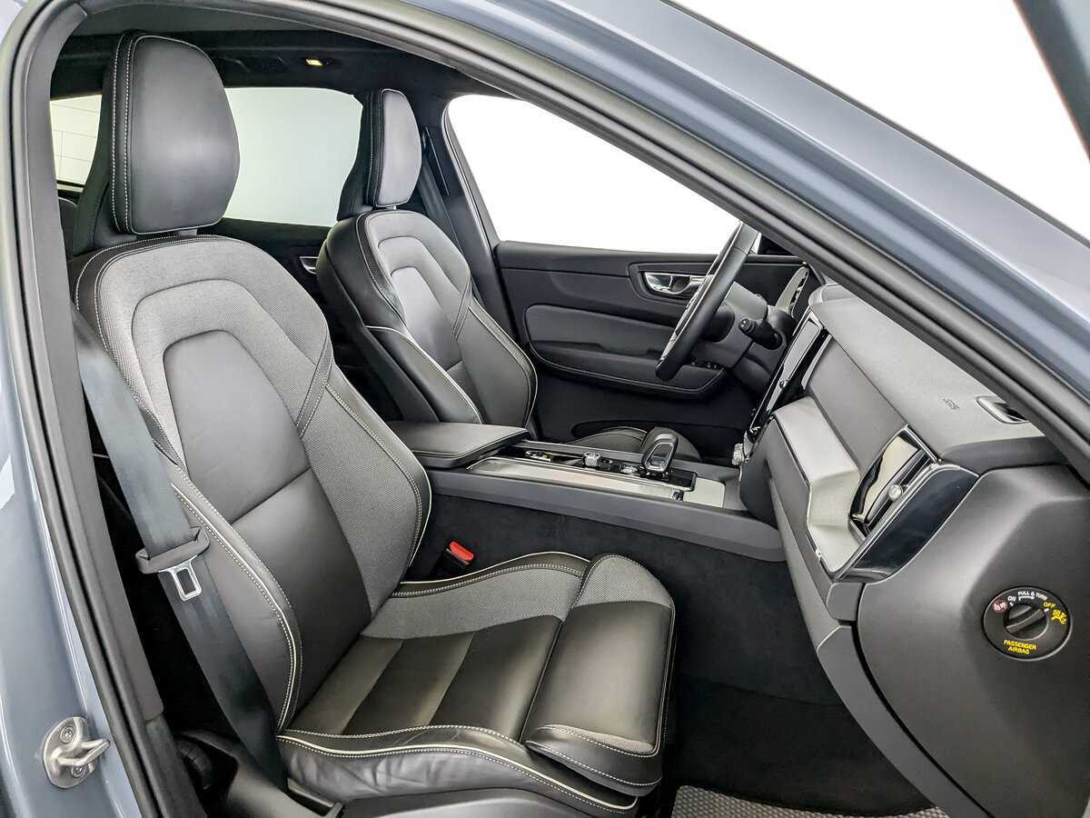 Купить Volvo XC60 с пробегом. Фото: #23
