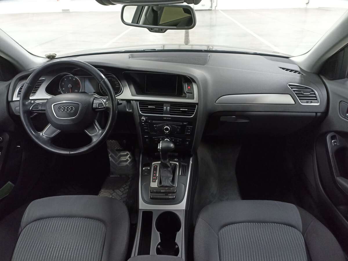 Купить Audi A4 с пробегом. Фото: #13