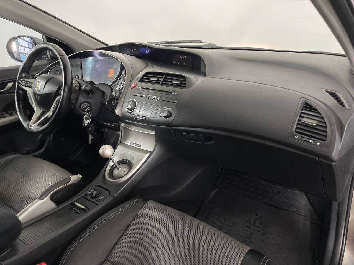 Купить Honda Civic с пробегом. Фото: #9