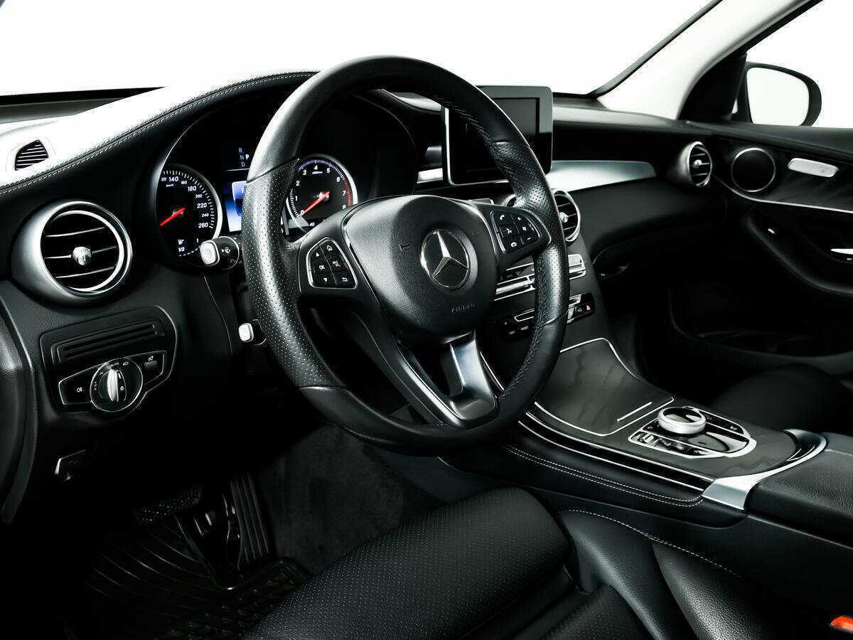 Купить Mercedes-Benz GLC с пробегом. Фото: #10