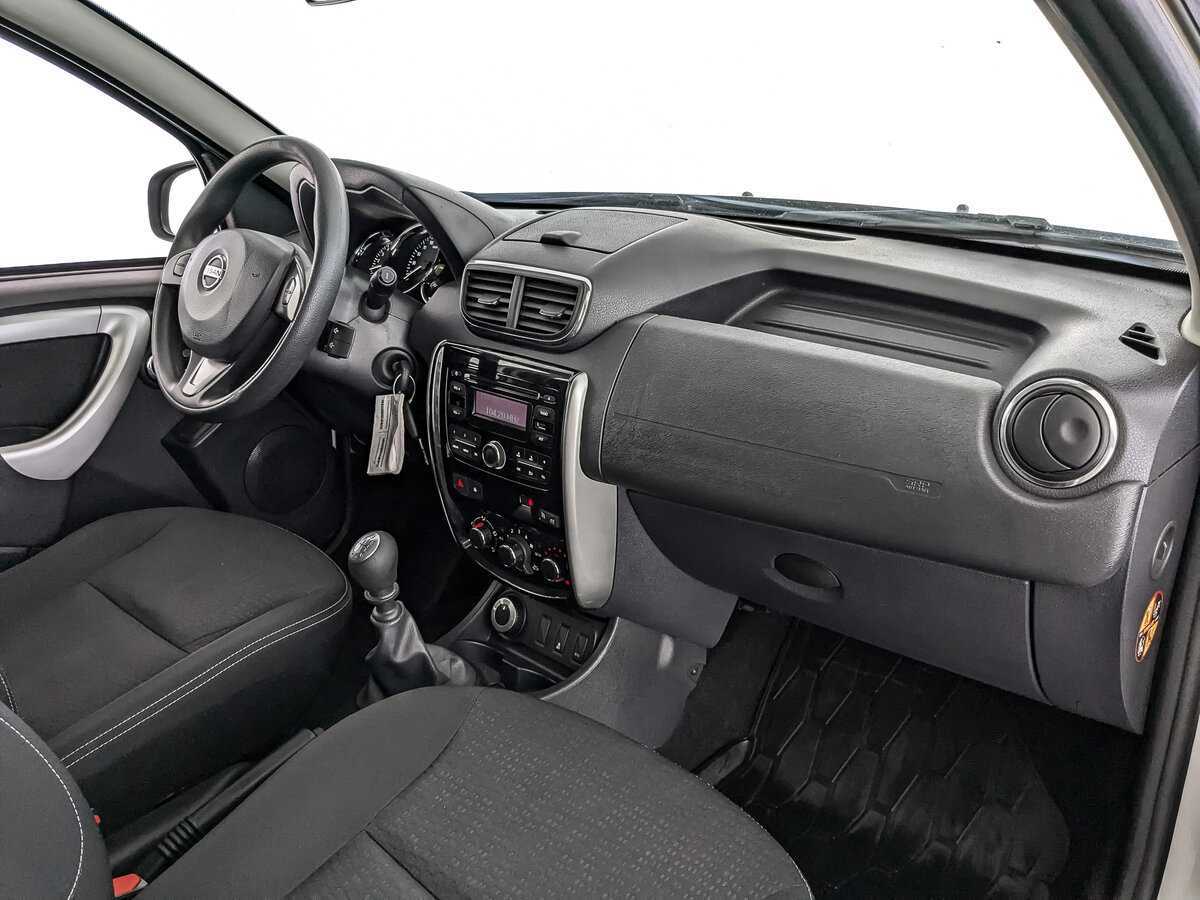 Купить Nissan Terrano с пробегом. Фото: #8