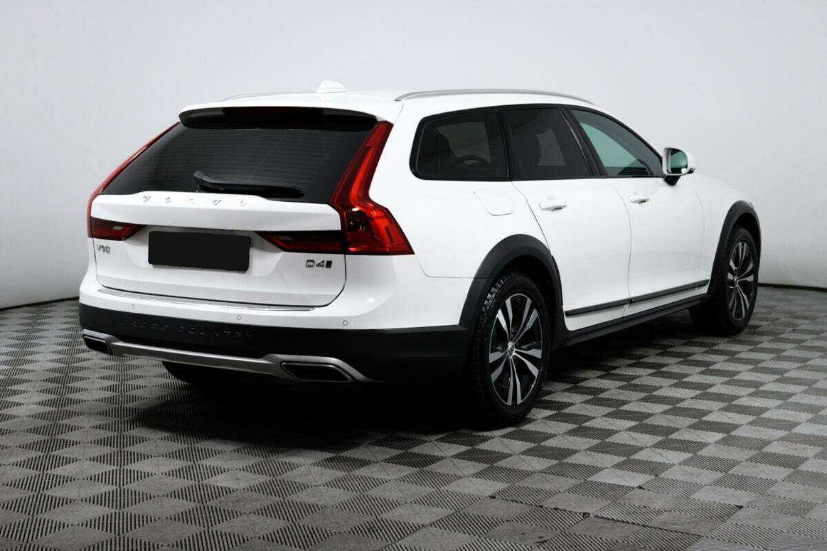 Купить Volvo V90 Cross Country с пробегом. Фото: #4