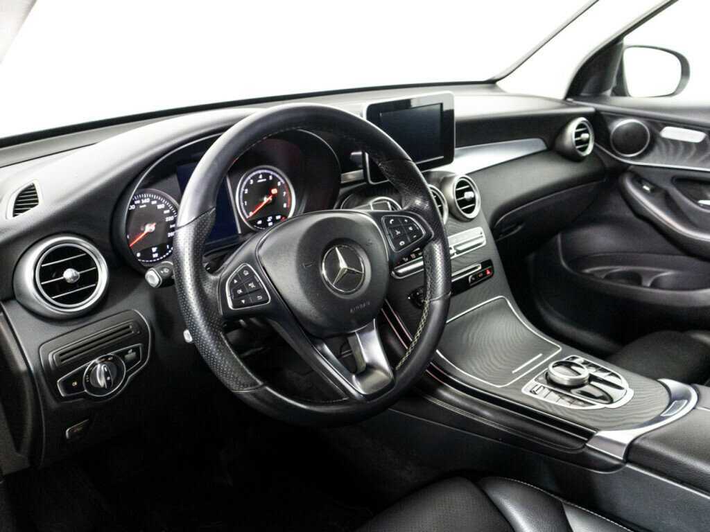 Купить Mercedes-Benz GLC с пробегом. Фото: #10