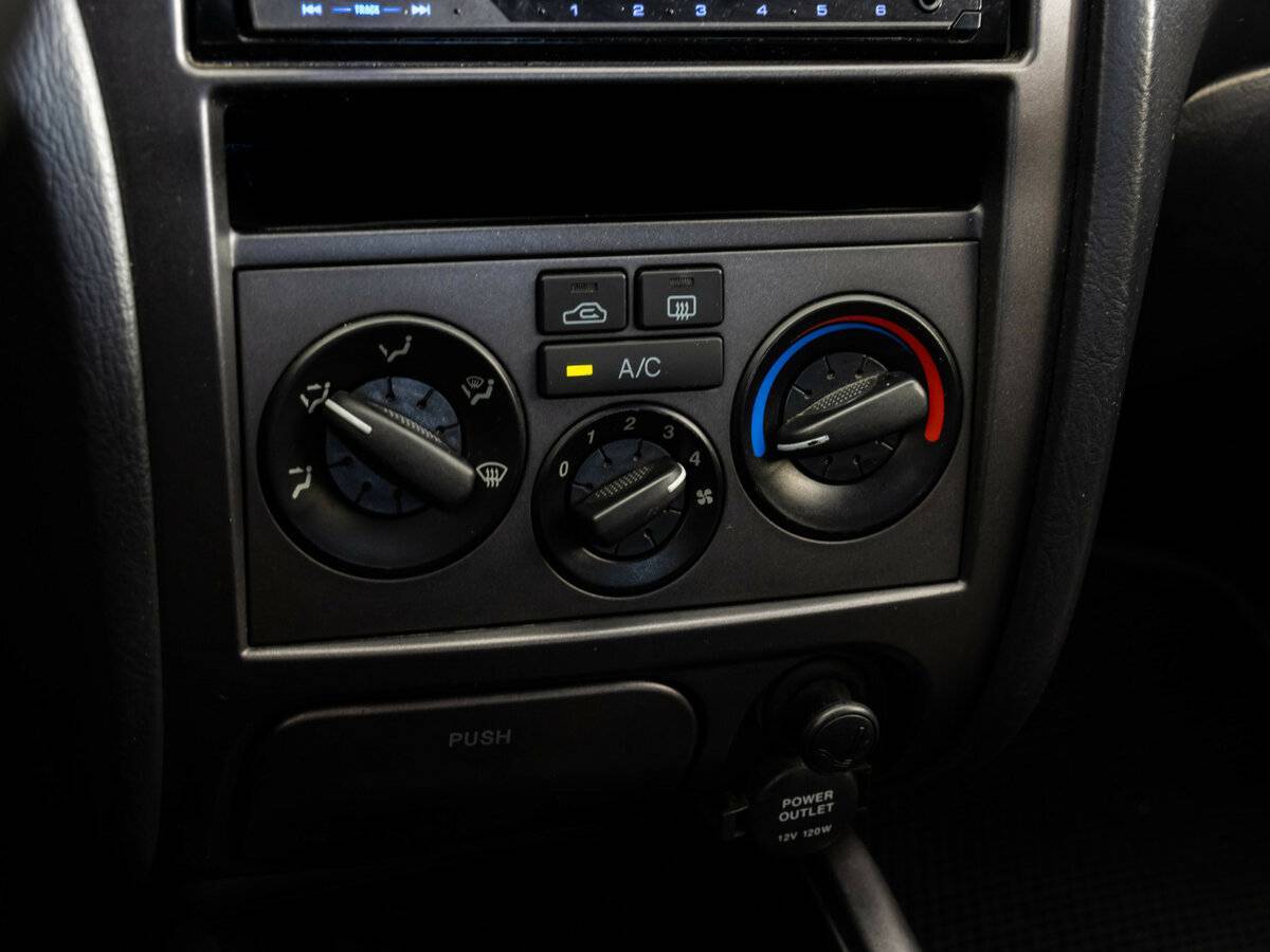 Купить Hyundai Elantra с пробегом. Фото: #13