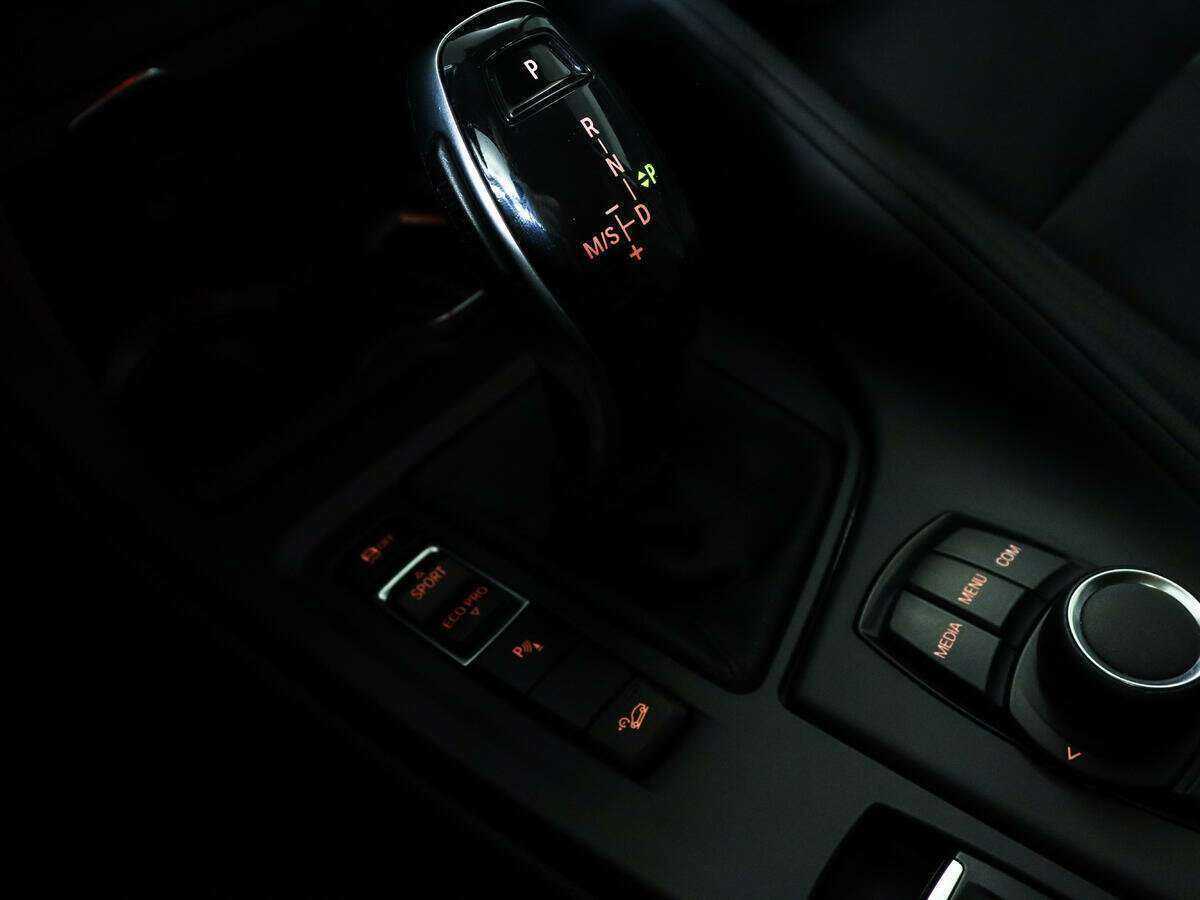 Купить BMW X1 с пробегом. Фото: #18