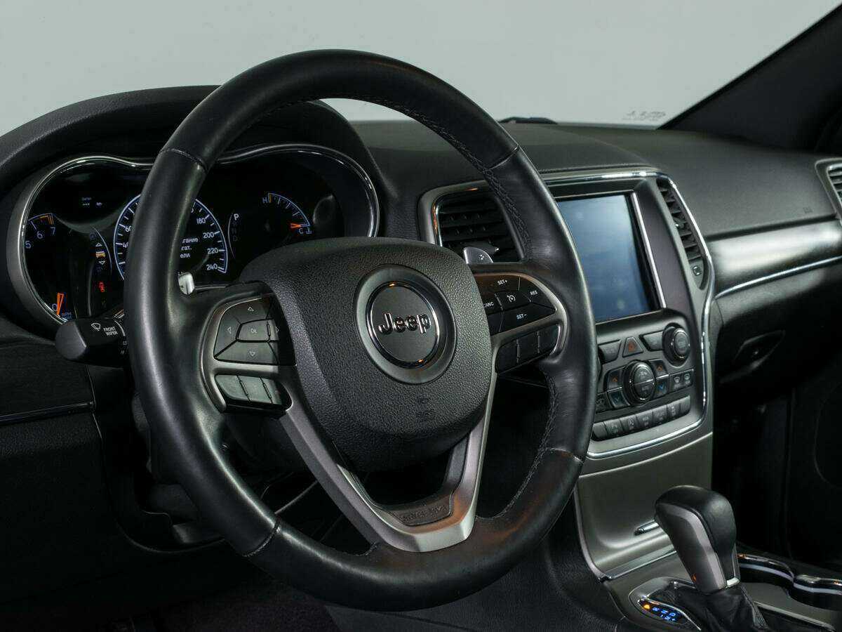 Купить Jeep Grand Cherokee с пробегом. Фото: #14
