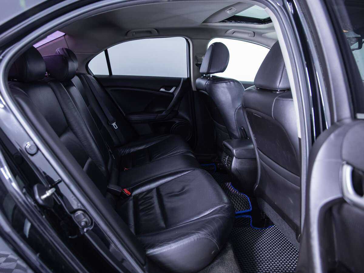 Купить Honda Accord с пробегом. Фото: #10