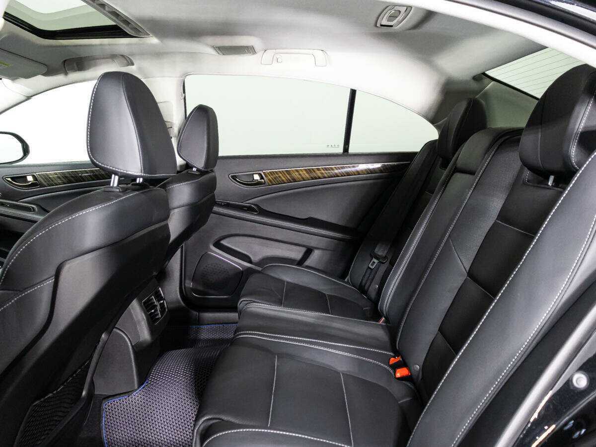 Купить Hongqi H7 с пробегом. Фото: #9