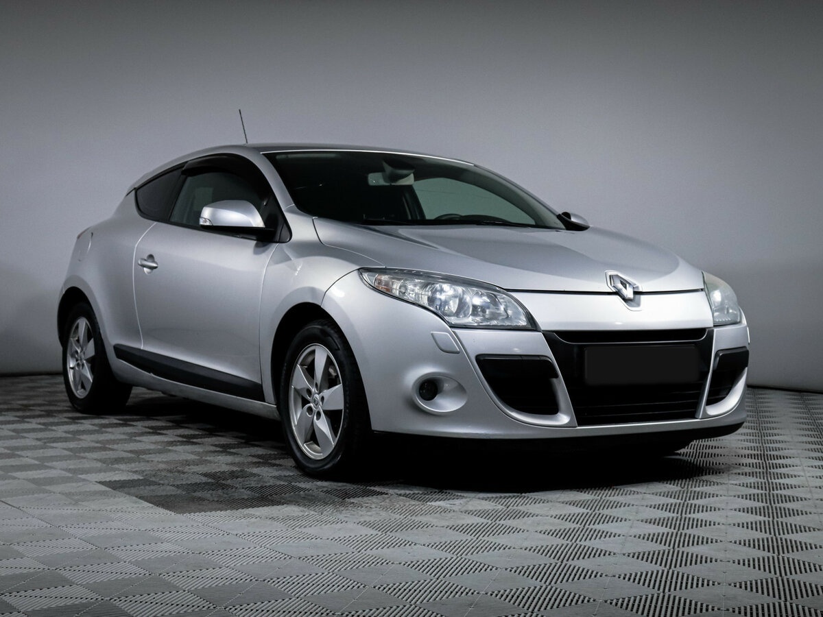 Купить Renault Megane с пробегом. Фото: #2