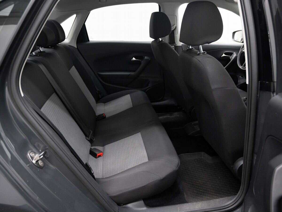 Купить Volkswagen Polo с пробегом. Фото: #9