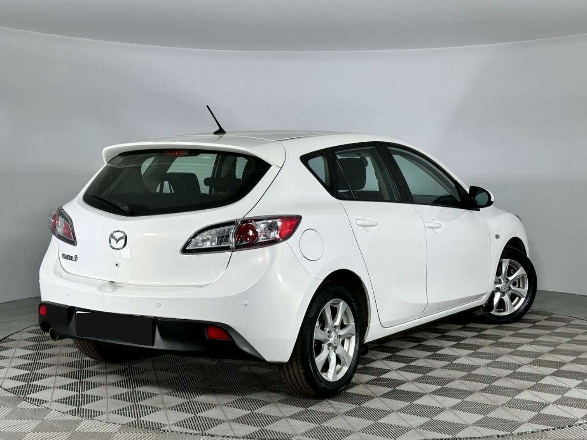 Купить Mazda 3 с пробегом. Фото: #1