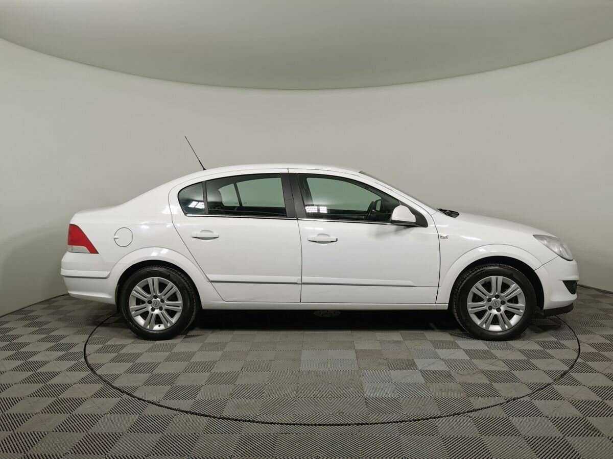 Купить Opel Astra с пробегом. Фото: #5