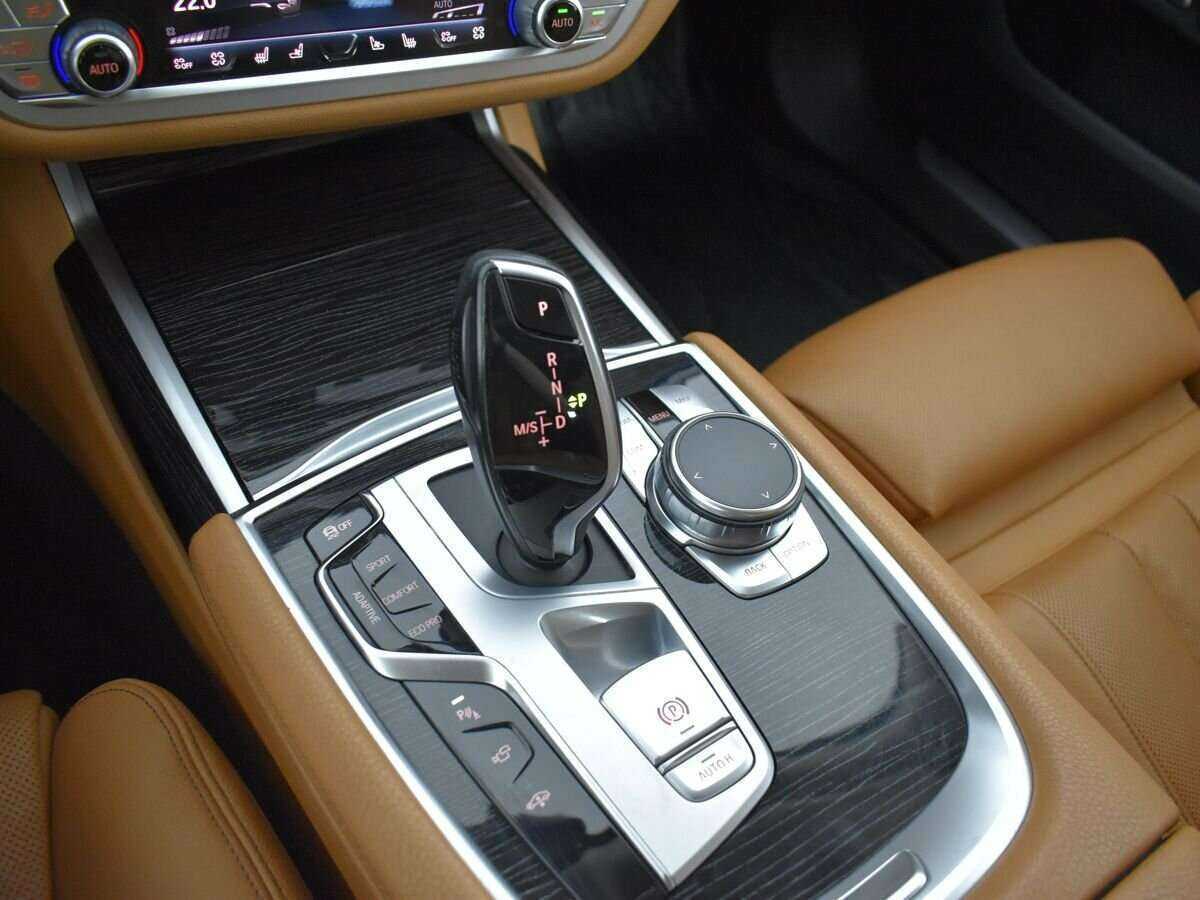 Купить BMW 7 серии с пробегом. Фото: #12
