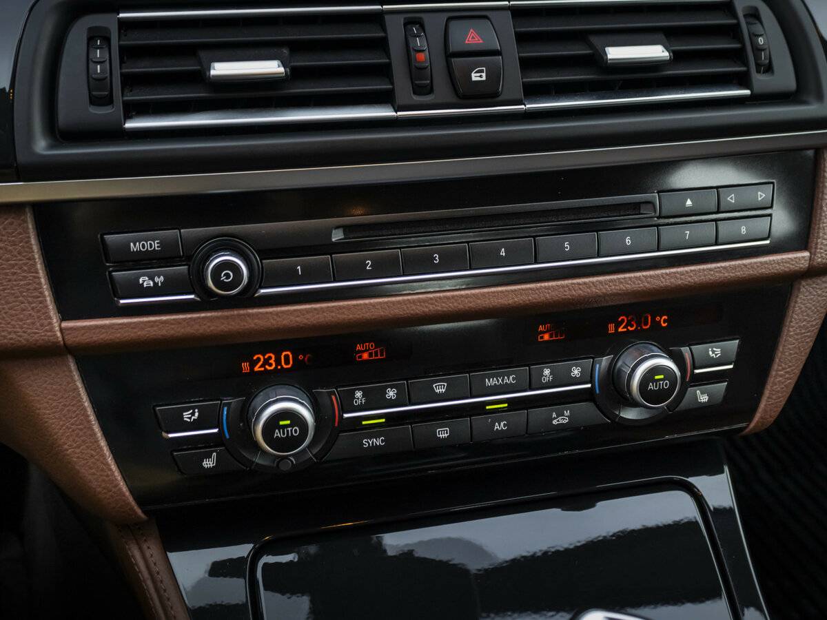 Купить BMW 5 серии с пробегом. Фото: #15