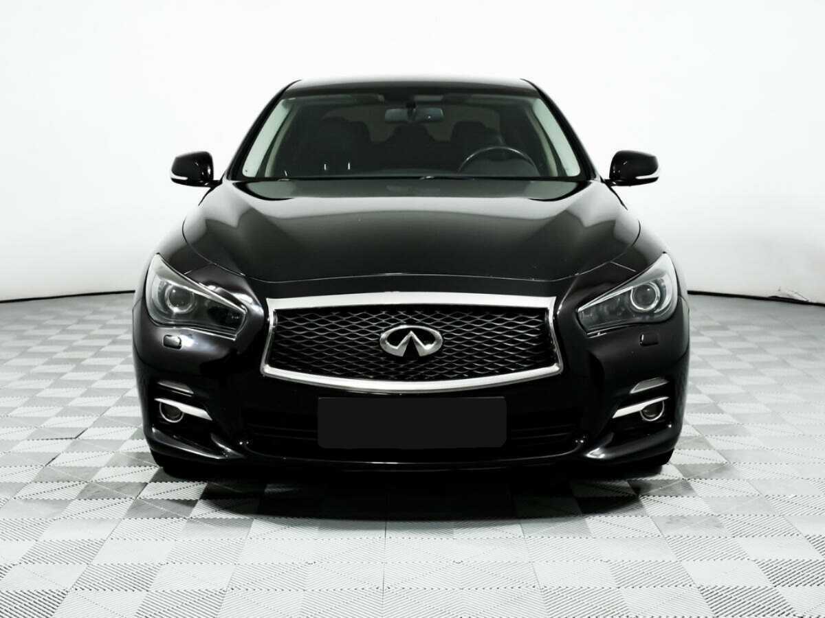 Купить Infiniti Q50 с пробегом. Фото: #1