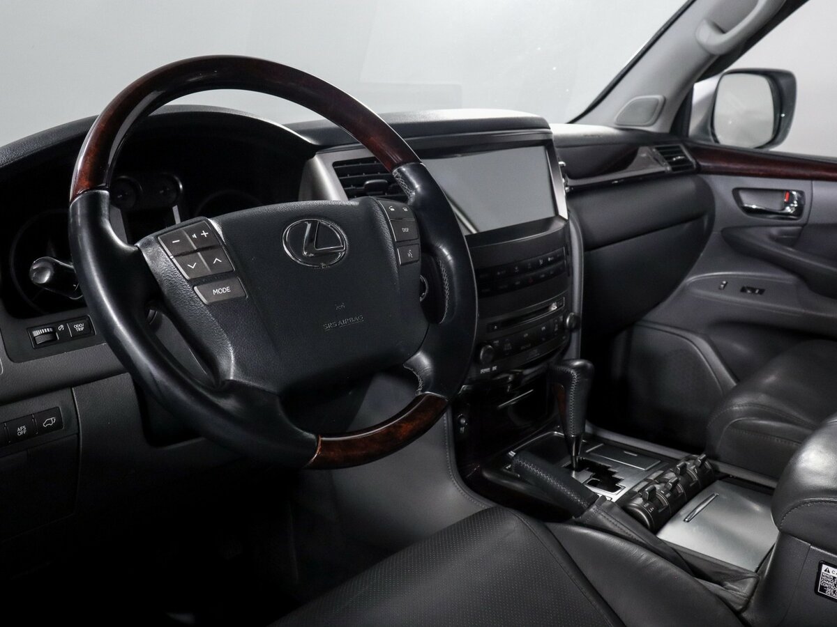 Купить Lexus LX с пробегом. Фото: #13