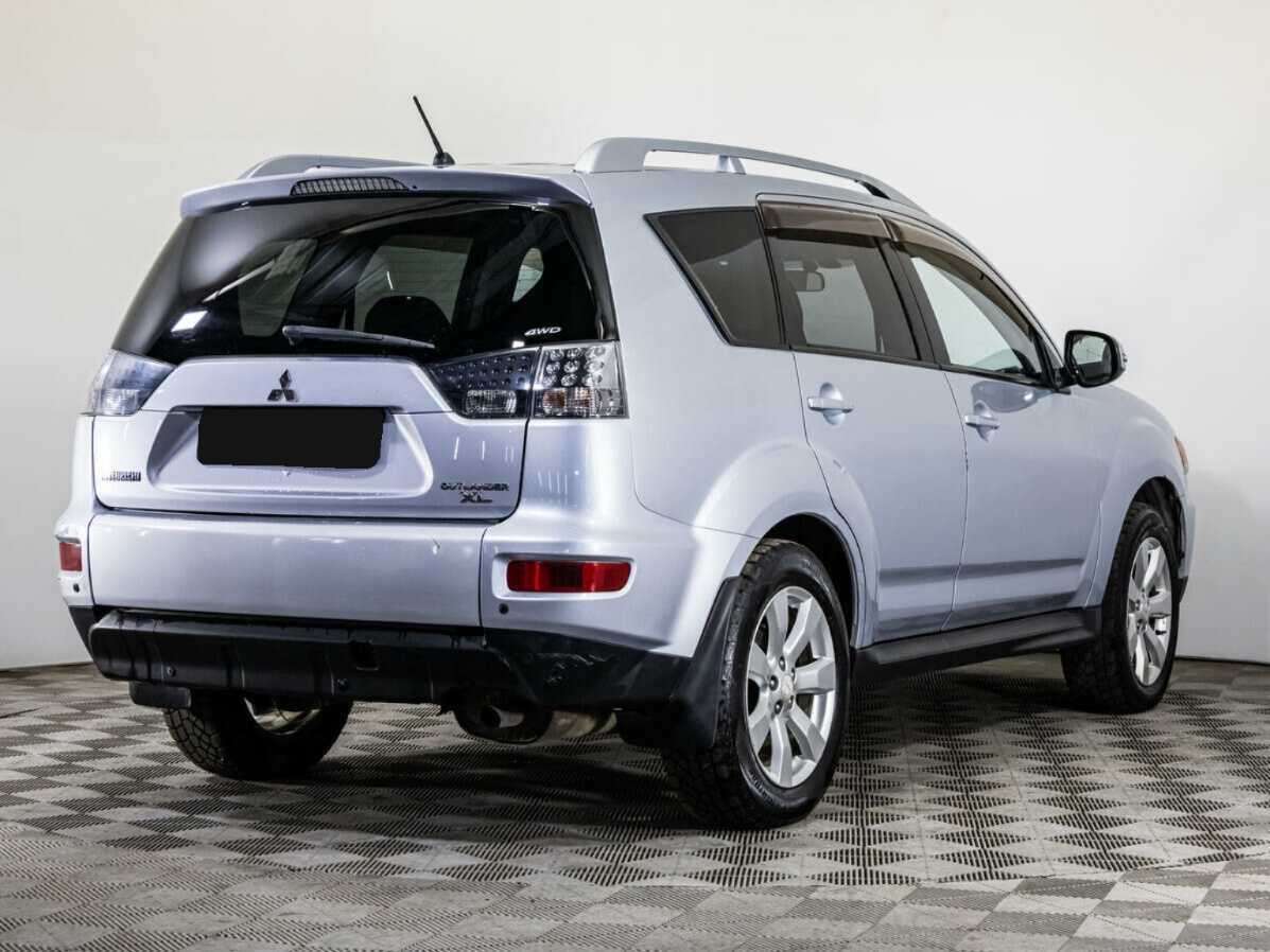 Купить Mitsubishi Outlander с пробегом. Фото: #3