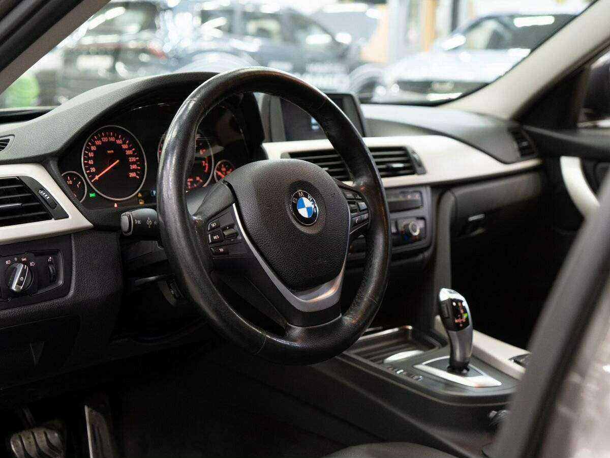 Купить BMW 3 серии с пробегом. Фото: #4