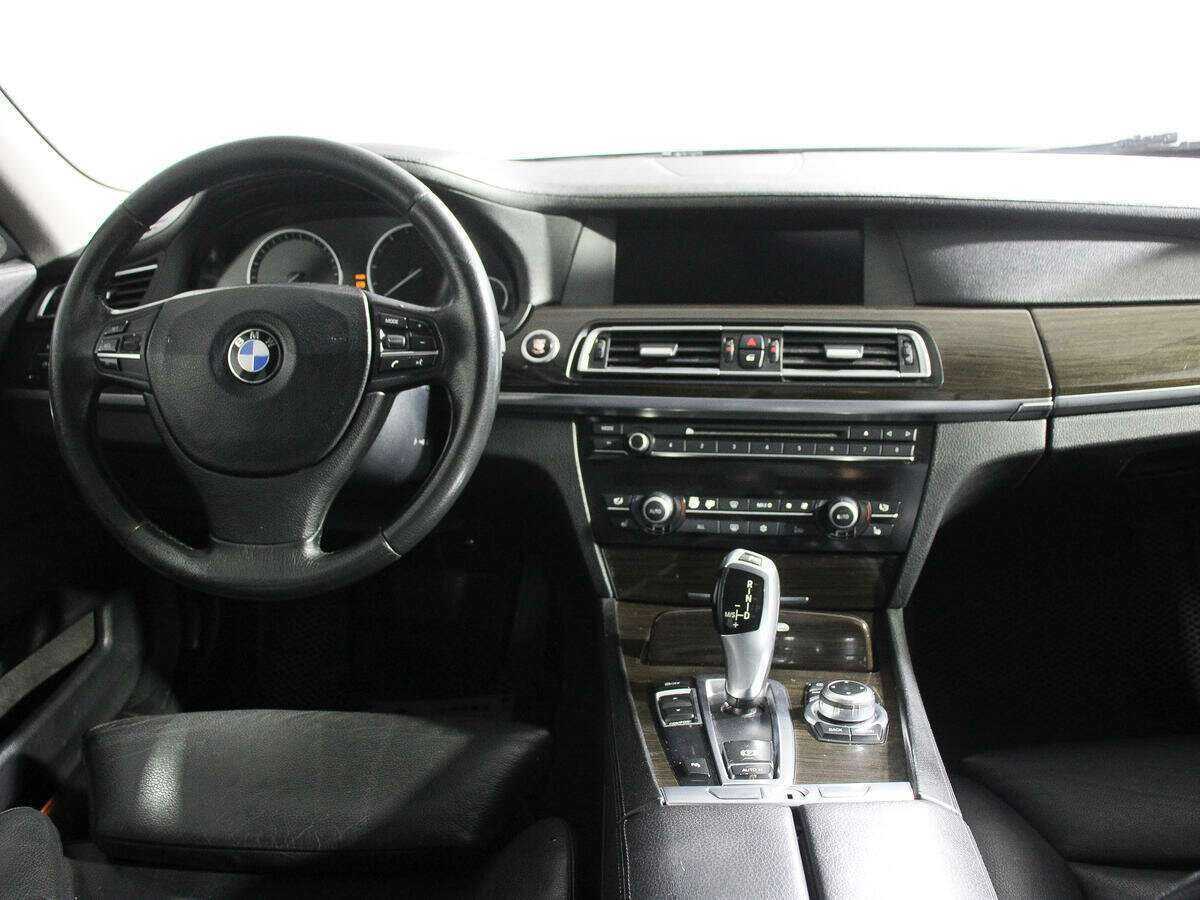 Купить BMW 7 серии с пробегом. Фото: #11