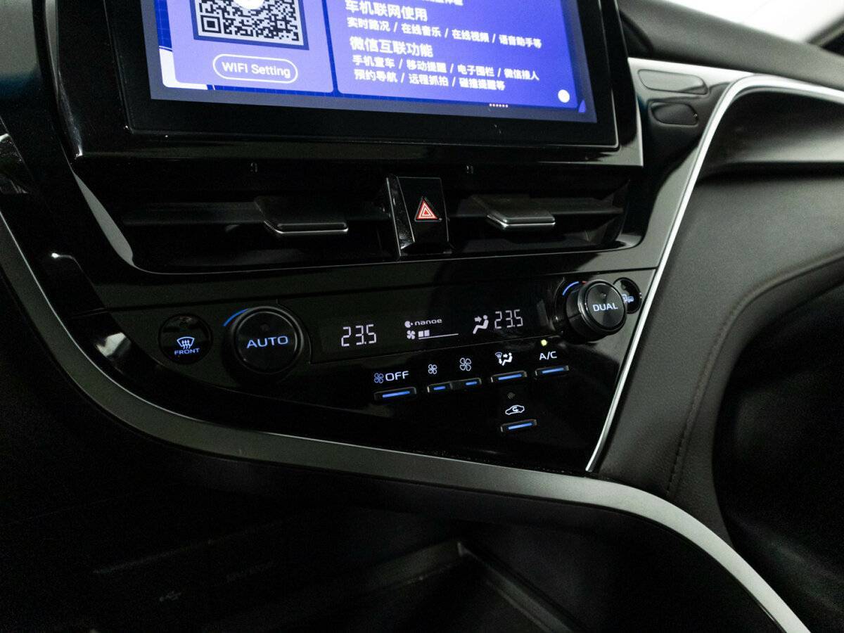Купить Toyota Camry с пробегом. Фото: #16