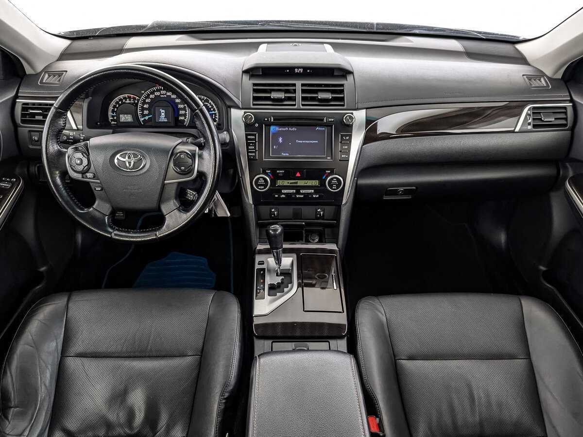 Купить Toyota Camry с пробегом. Фото: #9