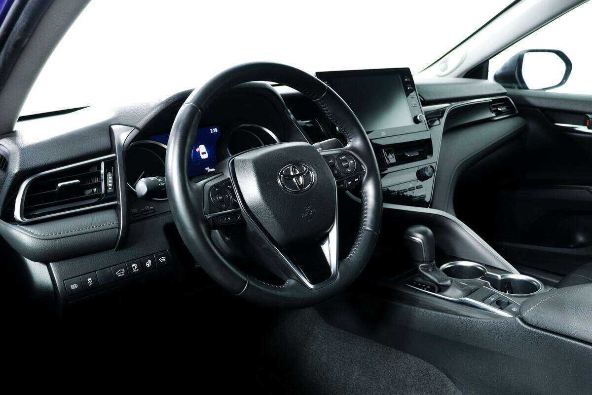 Купить Toyota Camry с пробегом. Фото: #12