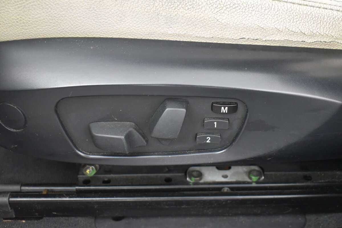 Купить BMW X3 с пробегом. Фото: #11