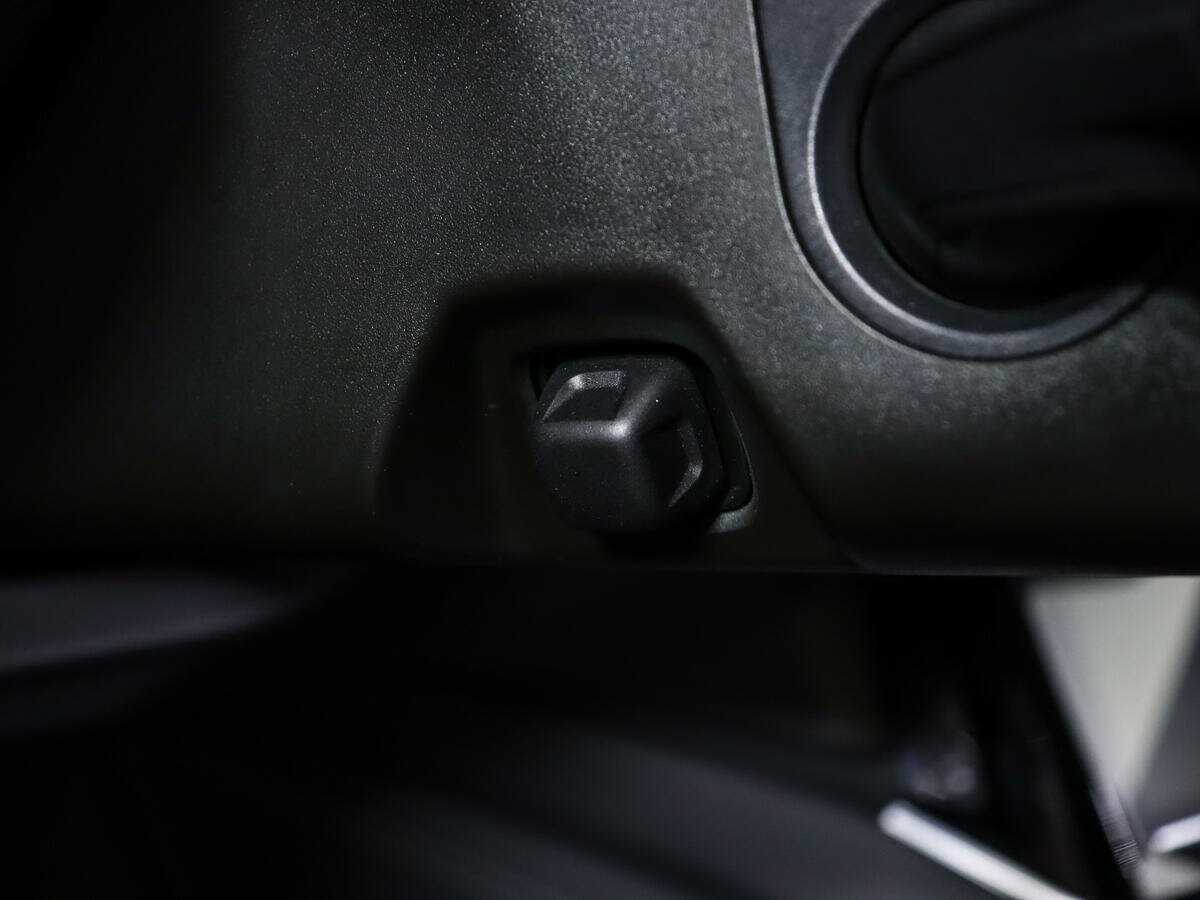 Купить Audi e-tron с пробегом. Фото: #21