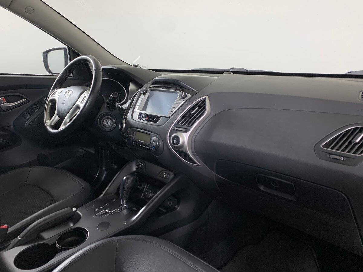 Купить Hyundai ix35 с пробегом. Фото: #12