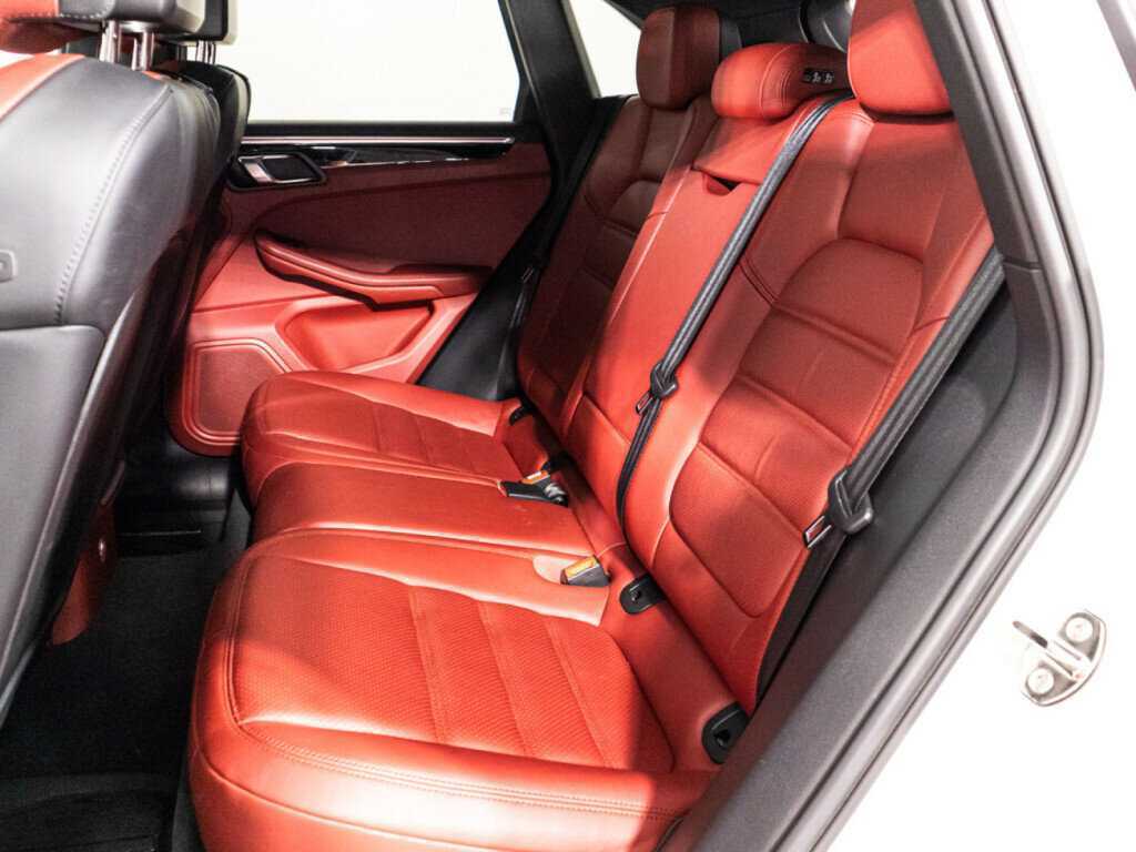 Купить Porsche Macan с пробегом. Фото: #9