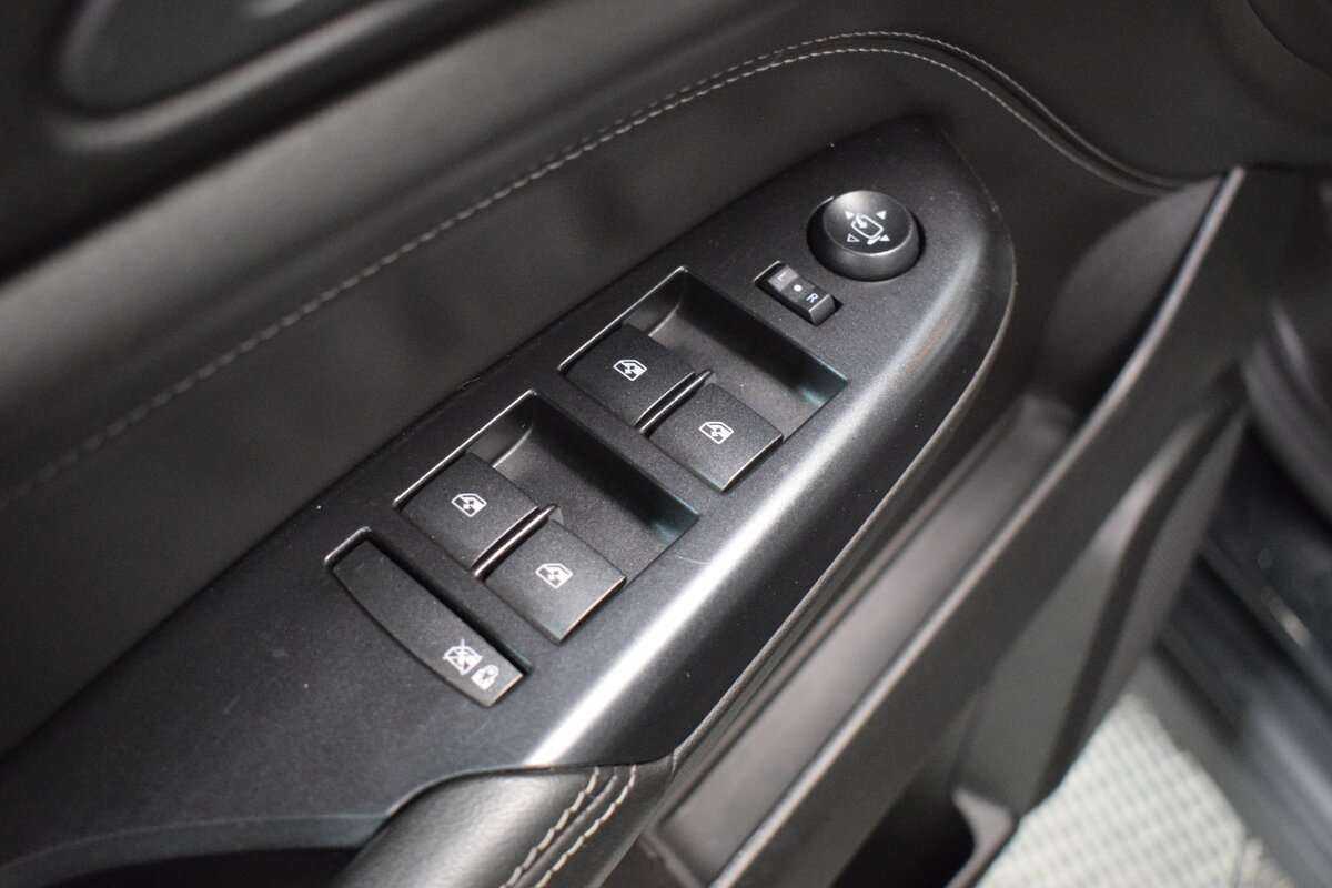 Купить Cadillac SRX с пробегом. Фото: #7
