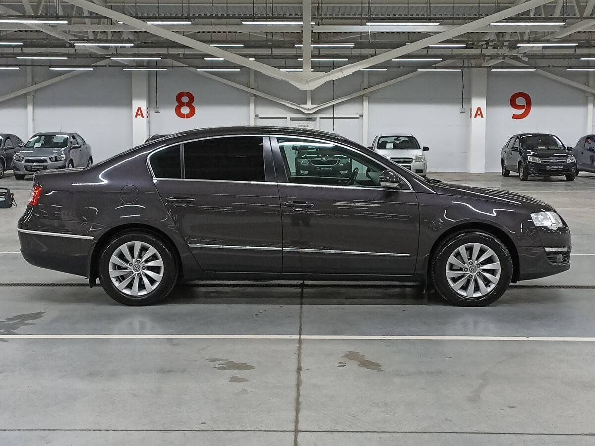 Купить Volkswagen Passat с пробегом. Фото: #3