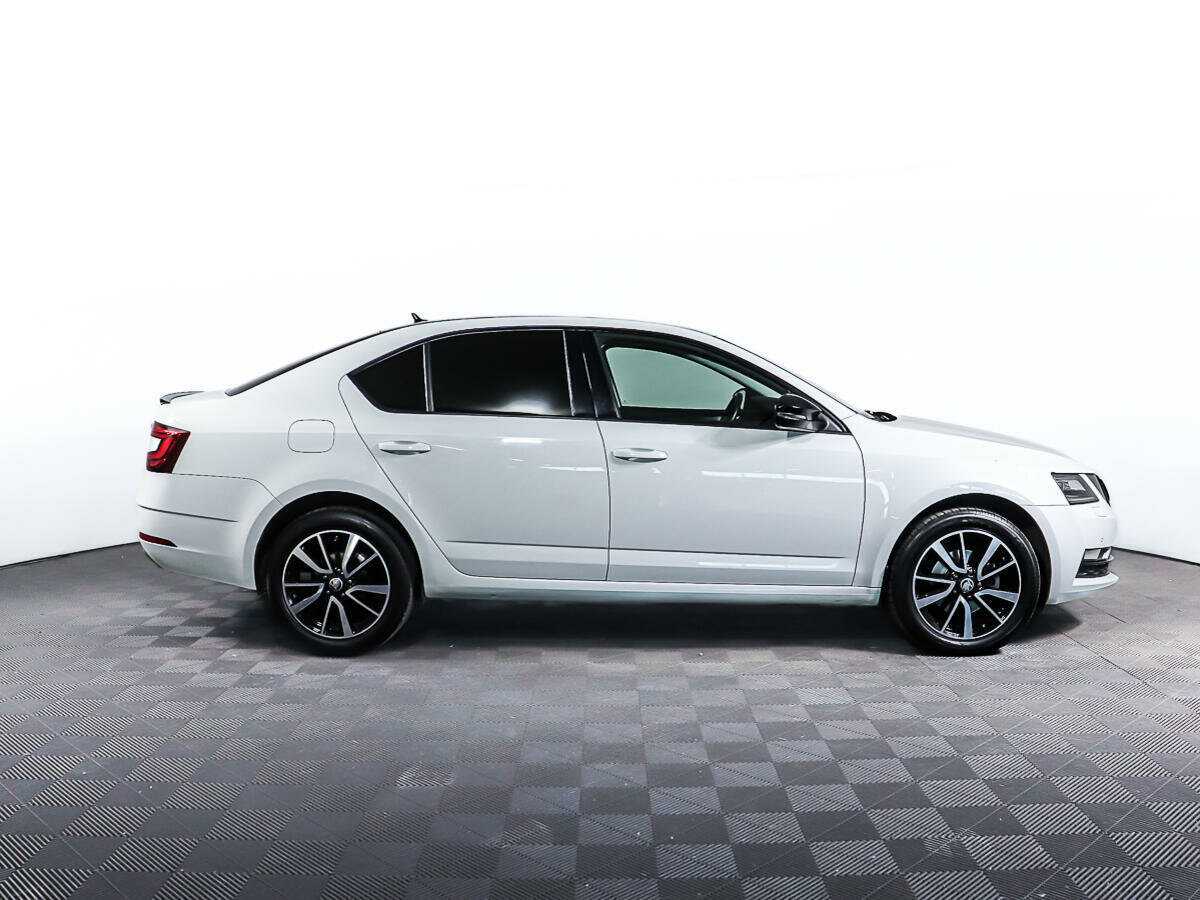Купить Skoda Octavia с пробегом. Фото: #3