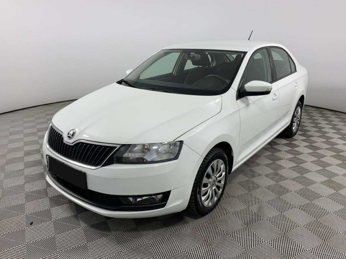 Купить Skoda Rapid с пробегом. Посмотреть фото
