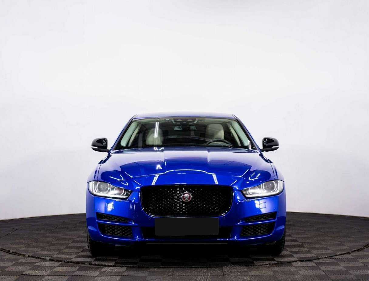 Купить Jaguar XE с пробегом. Фото: #1