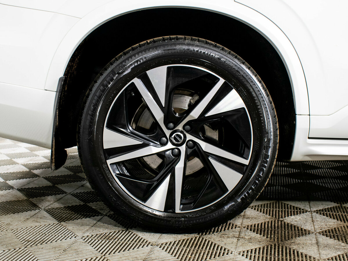 Купить Volvo XC90 с пробегом. Фото: #24