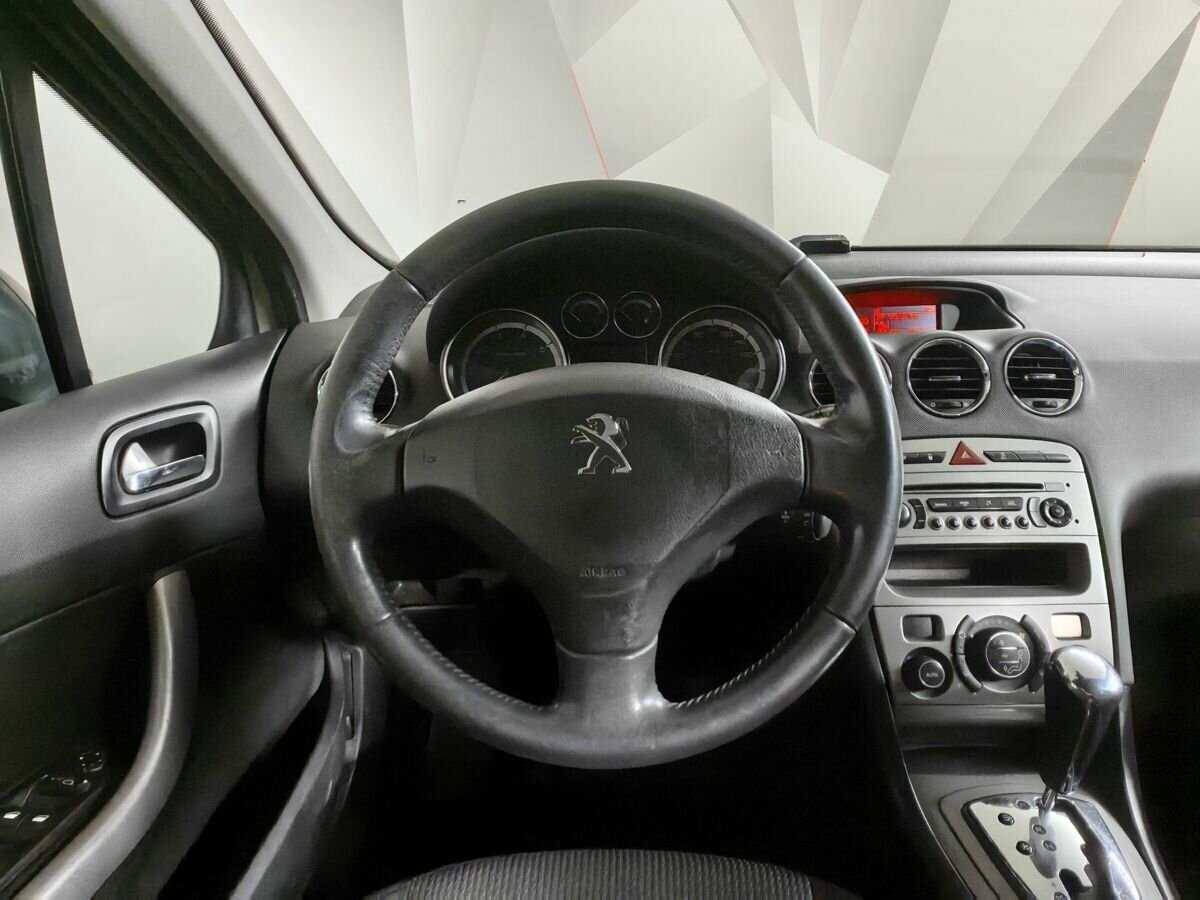 Купить Peugeot 408 с пробегом. Фото: #14