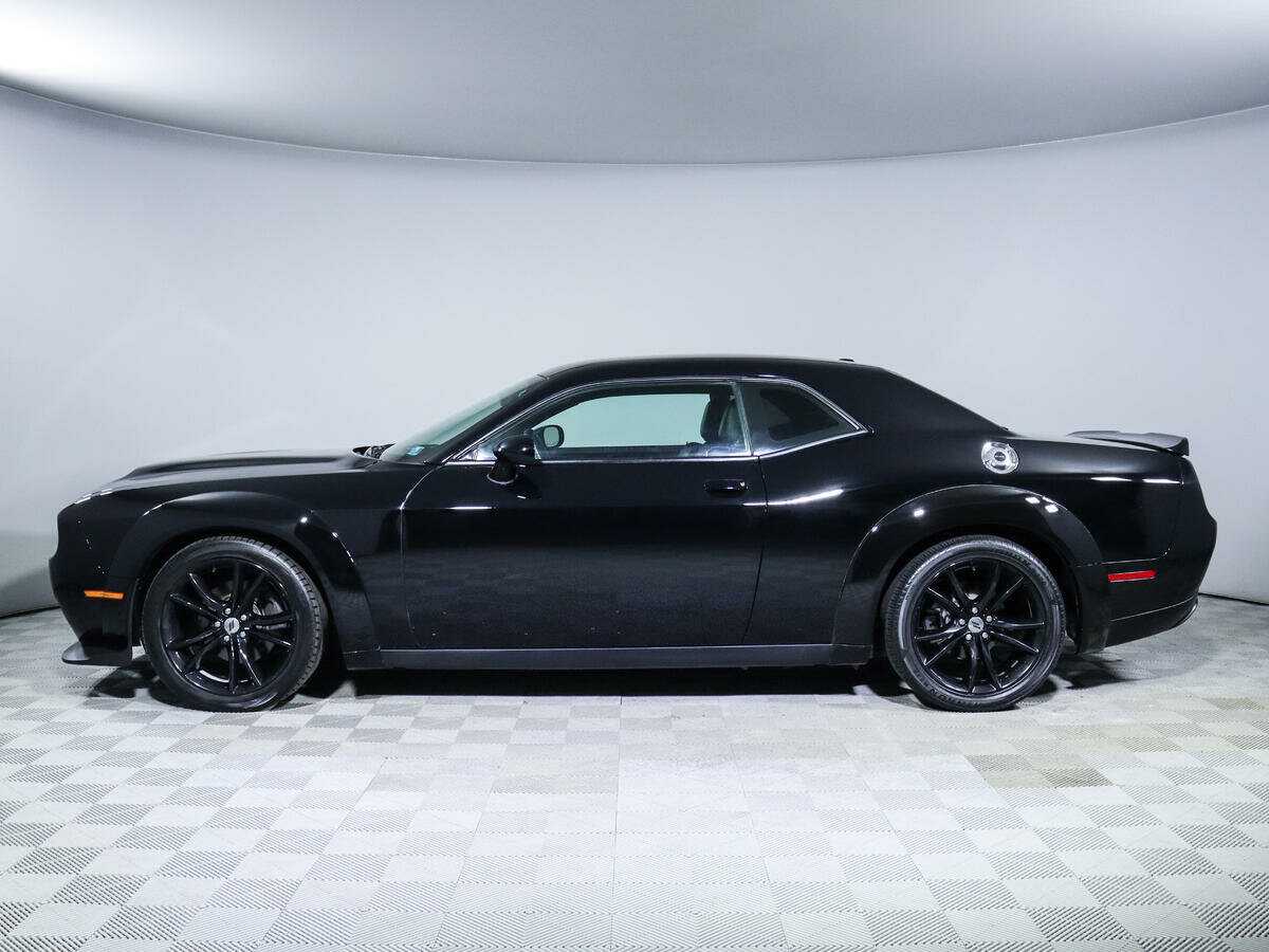 Купить Dodge Challenger с пробегом. Фото: #7