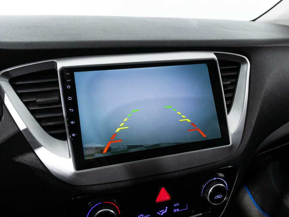 Купить Hyundai Solaris с пробегом. Фото: #15