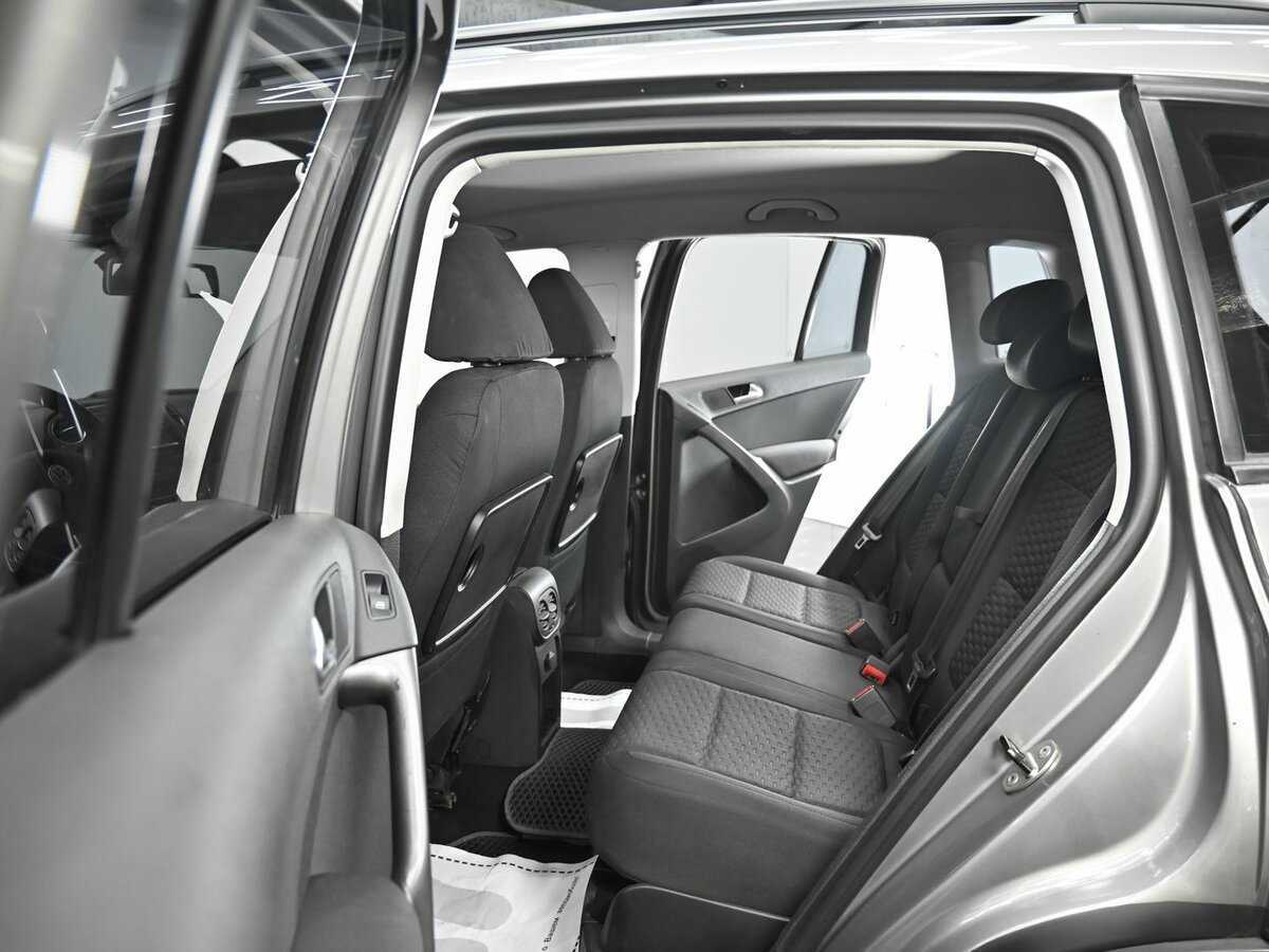 Купить Volkswagen Tiguan с пробегом. Фото: #14