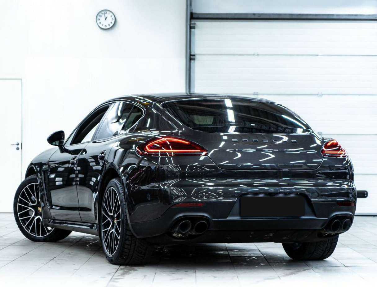 Купить Porsche Panamera с пробегом. Фото: #3