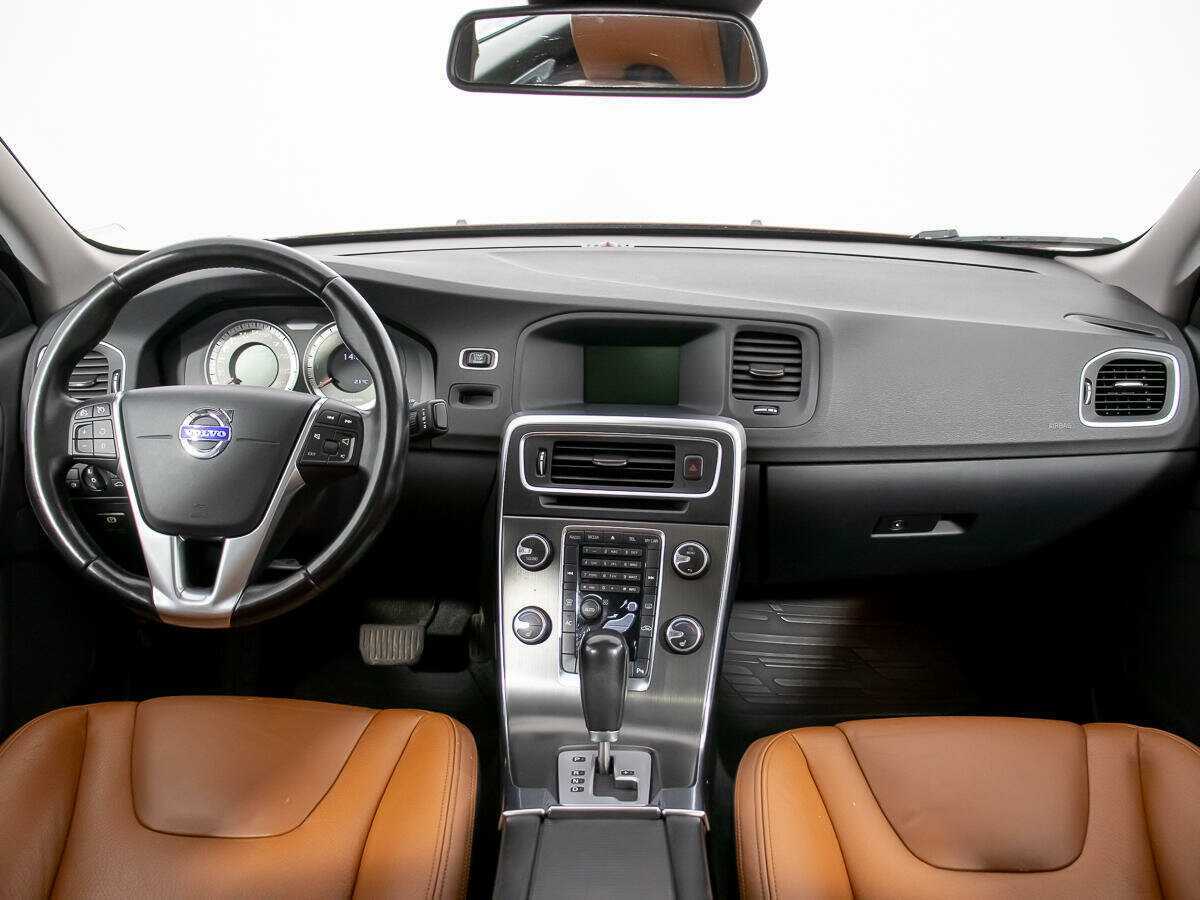 Купить Volvo S60 с пробегом. Фото: #11