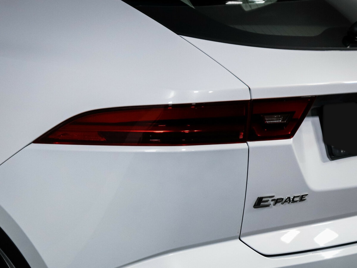Купить Jaguar E-Pace с пробегом. Фото: #16