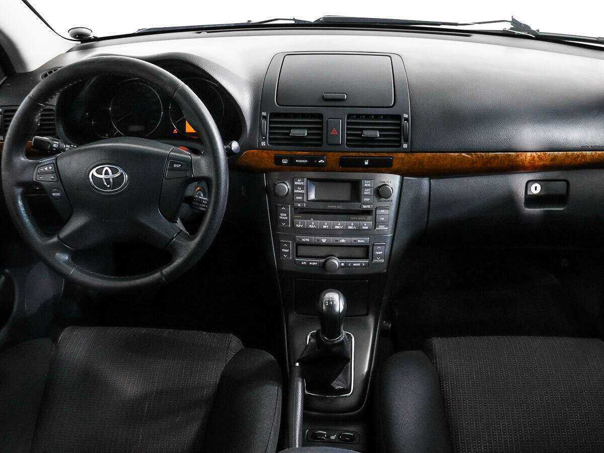 Купить Toyota Avensis с пробегом. Фото: #11