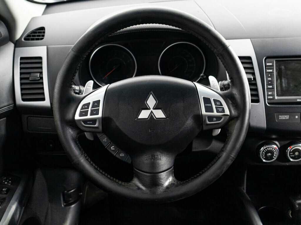Купить Mitsubishi Outlander с пробегом. Фото: #18